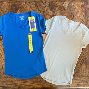 SET OF TWO!!  Kirkland Cotton Short Sleeve Tees, Blue and Green, sz Small